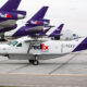 FedEx Caravan 208B Super Cargomaster 23082301 FedEx surpreende funcionário com homenagem a filha em programa Purple Eagle