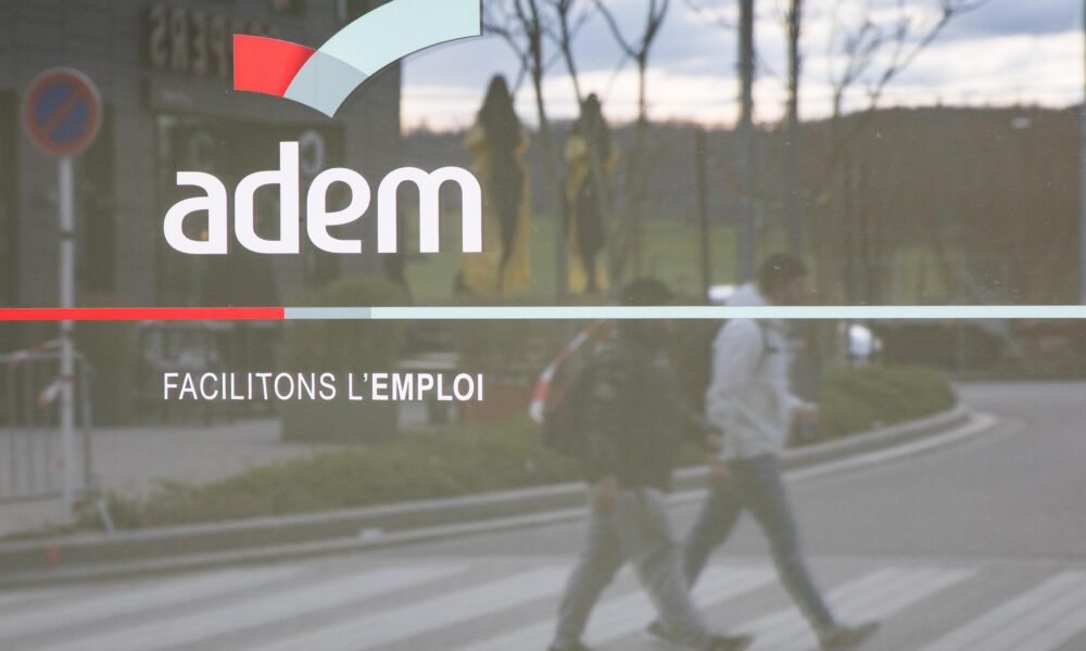 Selon20le20dernier20dcompte20officiel20ce20sont20pas20moins20de2014.70020entreprises20qui20ont20bnfici20du20chmage20partiel20pour20un20total20de2086020millions20deuros20davances20verses Aumento nas Solicitações de Desemprego Parcial em Setembro