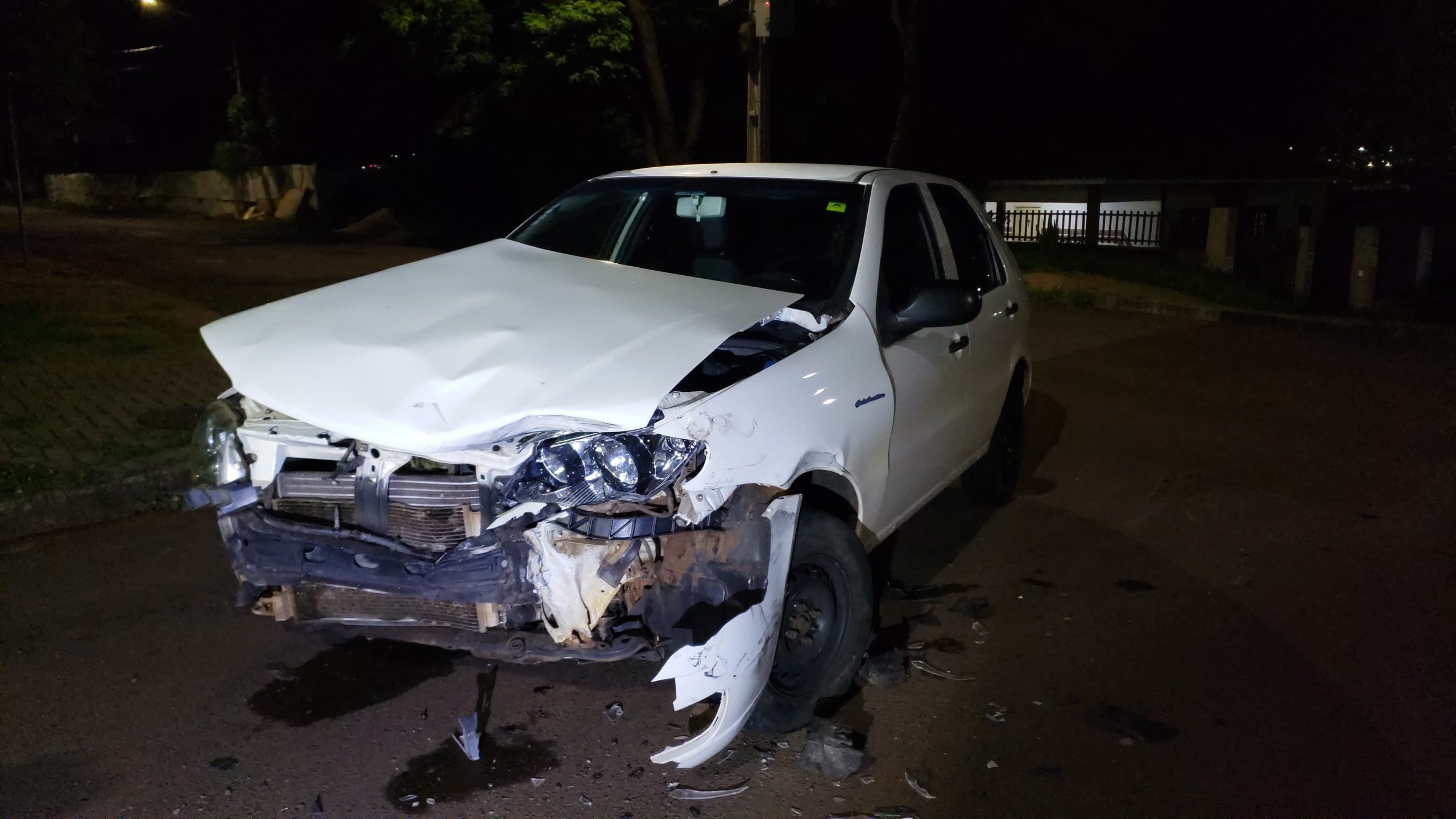 Grave acidente entre Logan e Palio registrado em Coqueiral