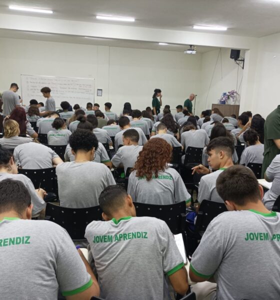 Jovem Aprendiz - Uma Luz no Fim do Túnel para os Jovens Brasileiros