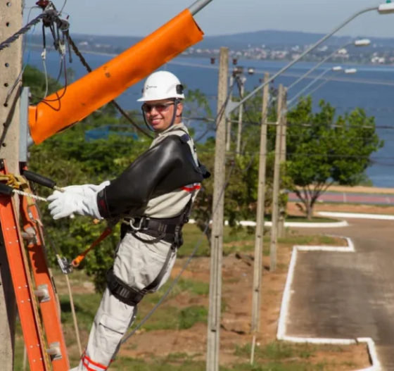 Oportunidades de Emprego para Eletricistas e Auxiliar Comercial em Cinco Municípios - Entenda e Aproveite