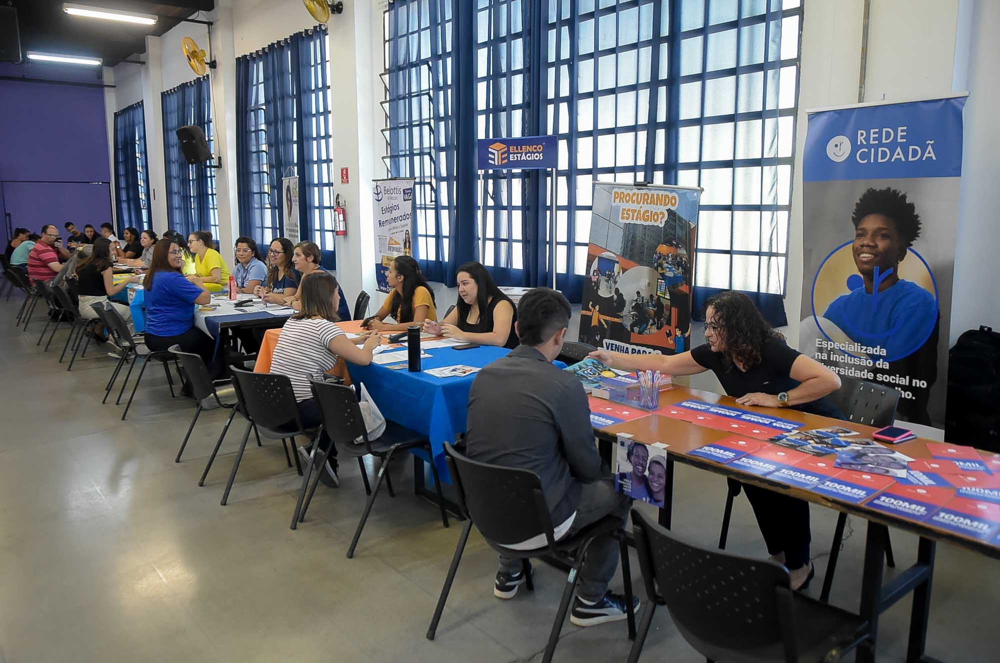 Guarulhos Celebra Sucesso da Semana do Trabalhador com mais de 1.000 Oportunidades de Emprego