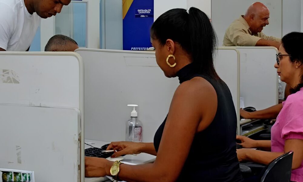 18 de Mar o de 2025 Feira de Santana Abre Portas para o Futuro com 150 Vagas de Emprego para Jovens 18 de Março de 2025: Feira de Santana Abre Portas para o Futuro com 150 Vagas de Emprego para Jovens
