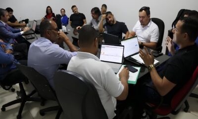 A Batalha Silenciosa nas Salas de Aula Professores de Rond nia Enfrentam Patr es em Luta por Justi a Salarial A Batalha Silenciosa nas Salas de Aula: Professores de Rondônia Enfrentam Patrões em Luta por Justiça Salarial