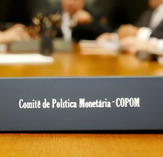A Semana que Pode Redefinir o Futuro da Economia Global: O Que Esperar do Copom, IPCA-15 e os Indicadores dos EUA 2 A Semana que Pode Redefinir o Futuro da Economia Global O Que Esperar do Copom IPCA 15 e os Indicadores dos EUA A Semana que Pode Redefinir o Futuro da Economia Global: O Que Esperar do Copom, IPCA-15 e os Indicadores dos EUA