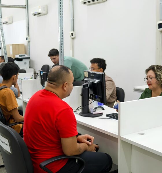 Amazonas em Movimento: As 126 Portas Que Podem Mudar o Futuro de Centenas de Famílias 2 Amazonas em Movimento As 126 Portas Que Podem Mudar o Futuro de Centenas de Fam lias Amazonas em Movimento: As 126 Portas Que Podem Mudar o Futuro de Centenas de Famílias