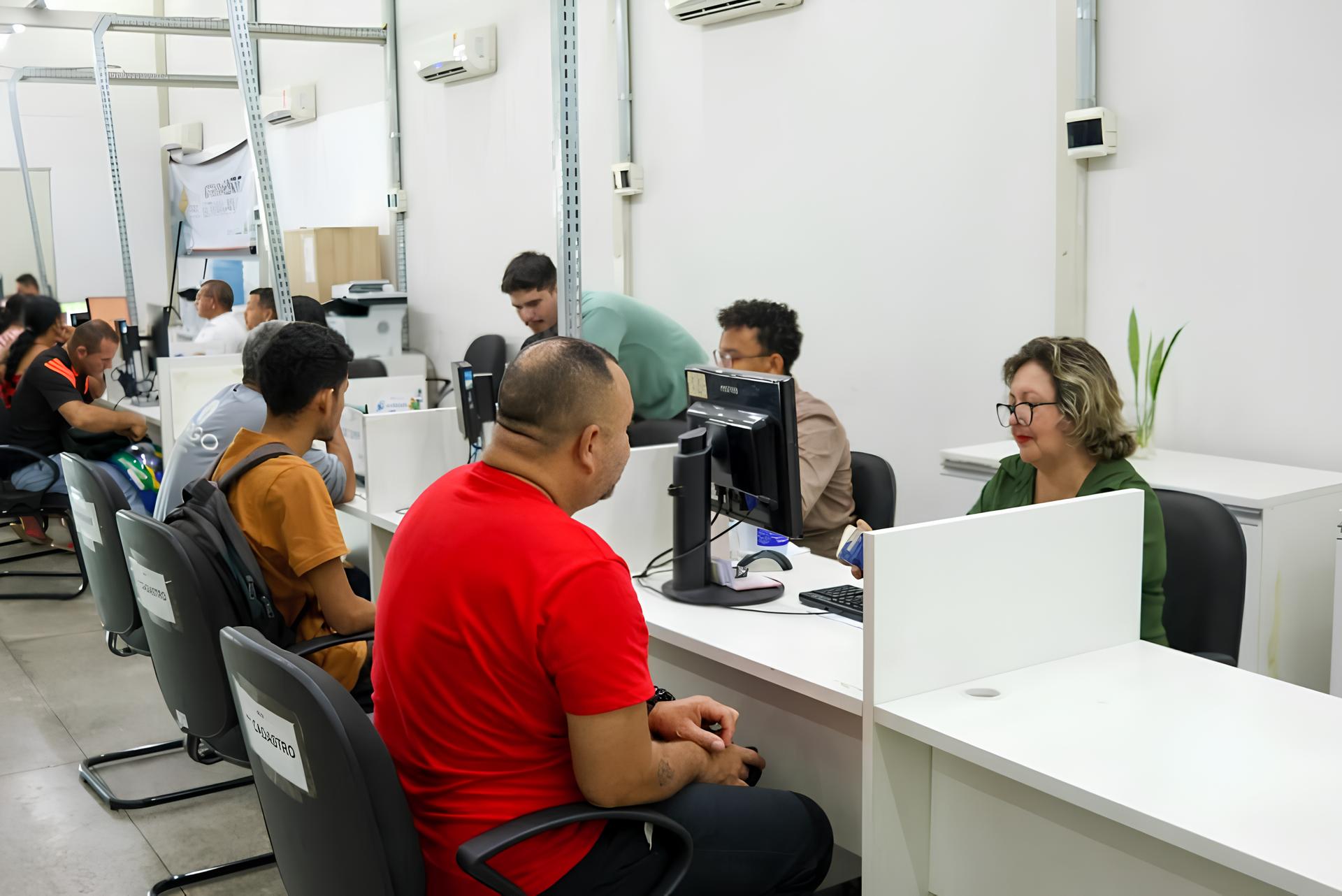 Amazonas em Movimento: As 126 Portas Que Podem Mudar o Futuro de Centenas de Famílias 1 Amazonas em Movimento As 126 Portas Que Podem Mudar o Futuro de Centenas de Fam lias Amazonas em Movimento: As 126 Portas Que Podem Mudar o Futuro de Centenas de Famílias