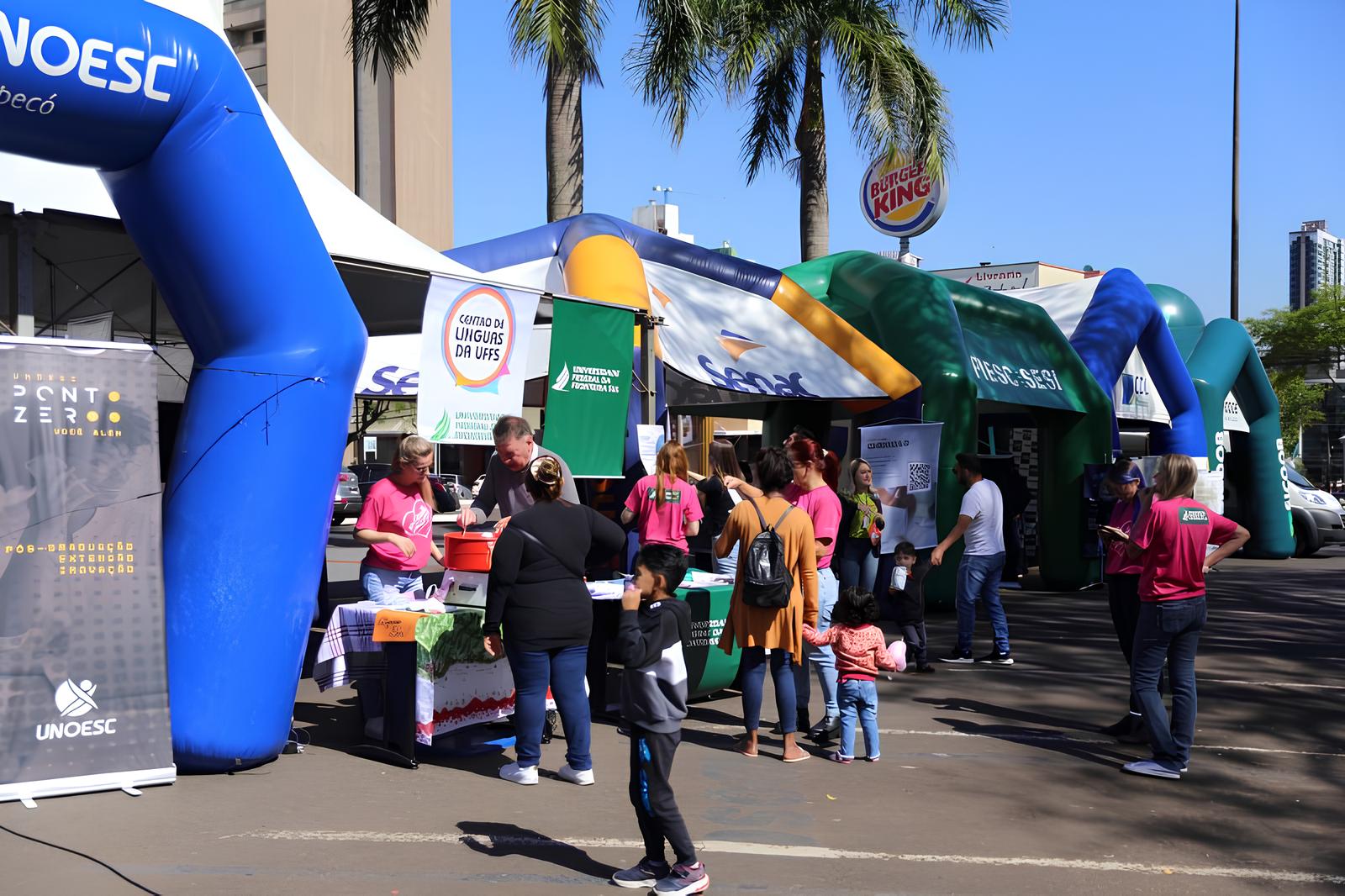 “Chapecó se Torna o Epicentro das Oportunidades: Mais de Mil Vagas em Jogo no Maior Evento de Empregos do Oeste Catarinense” 1 Chapec se Torna o Epicentro das Oportunidades Mais de Mil Vagas em Jogo no Maior Evento de Empregos do Oeste Catarinense “Chapecó se Torna o Epicentro das Oportunidades: Mais de Mil Vagas em Jogo no Maior Evento de Empregos do Oeste Catarinense”
