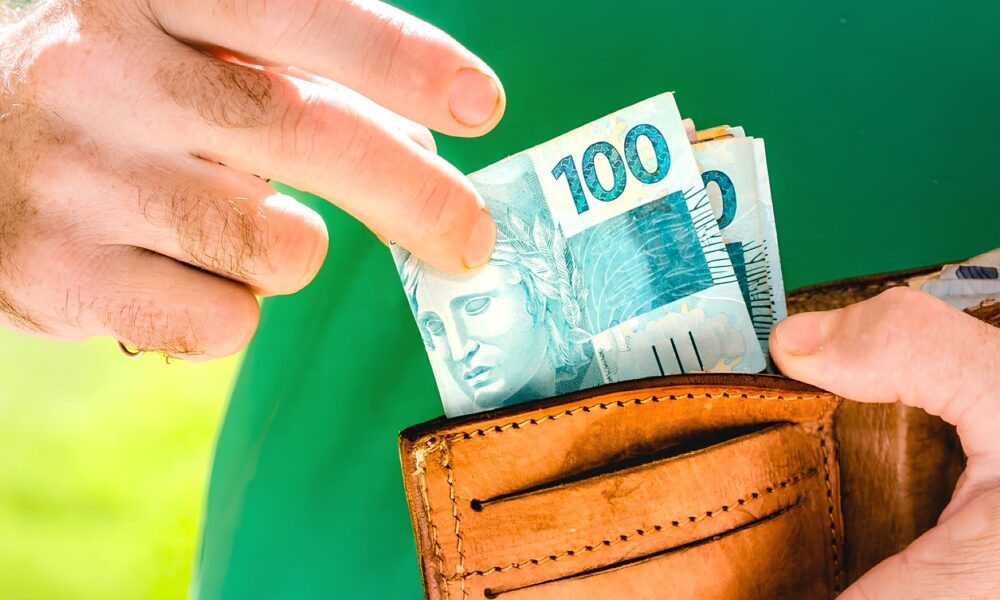 Chegou a Hora Como R 12 Bilh es do FGTS Podem Mudar a Vida de Milh es de Brasileiros em 2025 Chegou a Hora: Como R$ 12 Bilhões do FGTS Podem Mudar a Vida de Milhões de Brasileiros em 2025