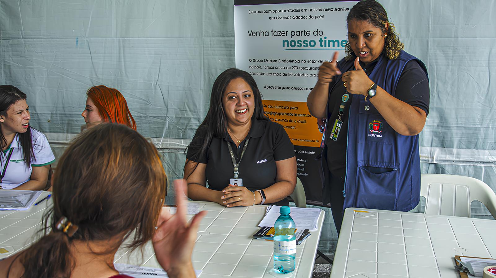 Como Curitiba Está Revolucionando o Mercado de Trabalho para Pessoas com Deficiência: A Feira de Empregos Que Vai Além de Contratações 1 Como Curitiba Est Revolucionando o Mercado de Trabalho para Pessoas com Defici ncia A Feira de Empregos Que Vai Al m de Contrata es Como Curitiba Está Revolucionando o Mercado de Trabalho para Pessoas com Deficiência: A Feira de Empregos Que Vai Além de Contratações