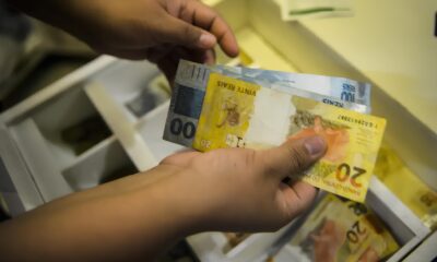 Como o Novo Sal rio M nimo de R 1 518 em 2025 Pode Mudar a Vida dos Brasileiros Um Raio X Completo do Reajuste Como o Novo Salário Mínimo de R$ 1.518 em 2025 Pode Mudar a Vida dos Brasileiros: Um Raio-X Completo do Reajuste