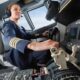De Piloto a Detetive Os 10 Empregos dos Sonhos ao Redor do Mundo De Piloto a Detetive: Os 10 Empregos dos Sonhos ao Redor do Mundo