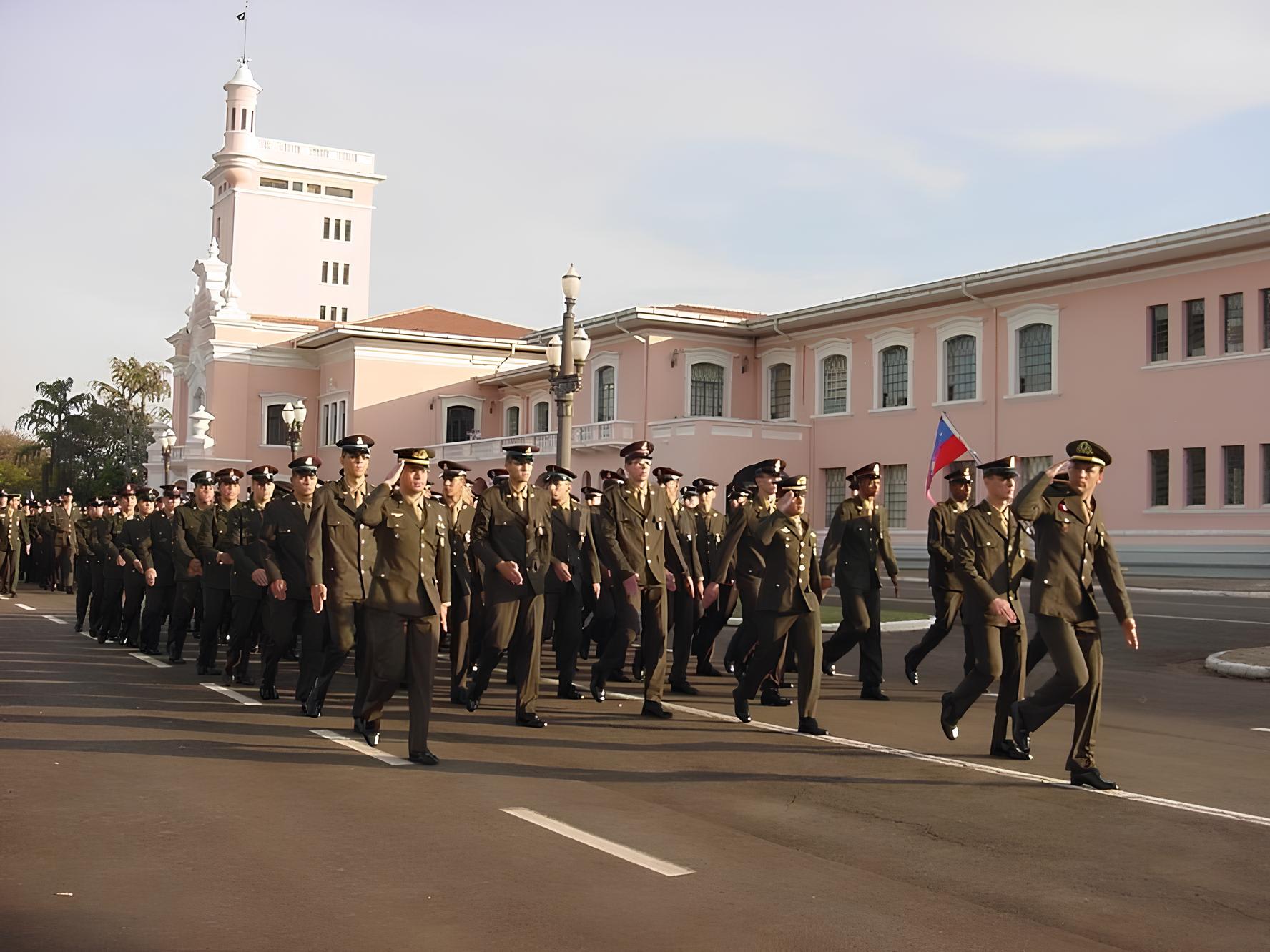 Exército Abre 440 Vagas para Futuros Cadetes: O Caminho para uma Carreira de Excelência Começa Aqui! 1 Exército Abre 440 Vagas para Futuros Cadetes: O Caminho para uma Carreira de Excelência Começa Aqui!