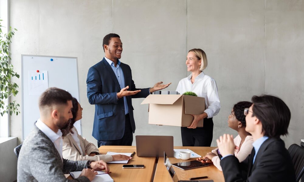 Por Que Seu Primeiro Dia em um Novo Emprego Pode Ser o Come o de Uma Revolu o Profissional Por Que Seu Primeiro Dia em um Novo Emprego Pode Ser o Começo de Uma Revolução Profissional
