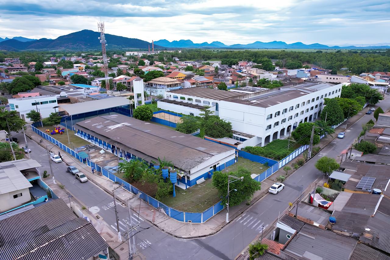 Prefeitura em Ação: Como Ururaí Está Recebendo um Raio de Esperança nas Mãos do Prefeito Wladimir Garotinho 1 Prefeitura em A o Como Urura Est Recebendo um Raio de Esperan a nas M os do Prefeito Wladimir Garotinho Prefeitura em Ação: Como Ururaí Está Recebendo um Raio de Esperança nas Mãos do Prefeito Wladimir Garotinho