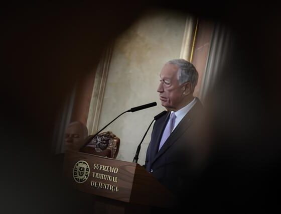 Reforma no Ministério das Finanças: O Que Está em Jogo no Futuro da Economia Portuguesa? 2 Reforma no Minist rio das Finan as O Que Est em Jogo no Futuro da Economia Portuguesa Reforma no Ministério das Finanças: O Que Está em Jogo no Futuro da Economia Portuguesa?