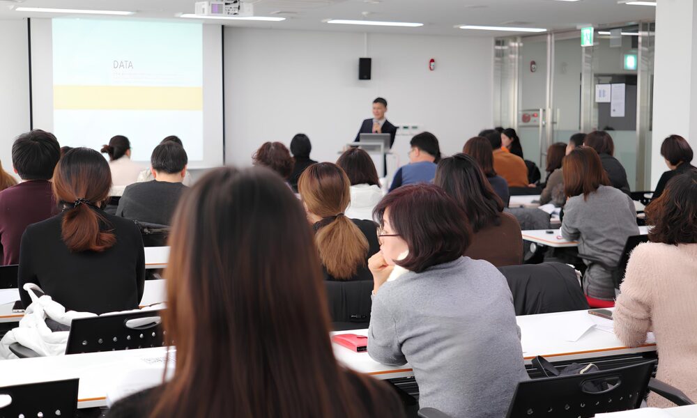 UFMG Anuncia Concurso P blico com Sal rios de At R 10 481 64 Sua Chance de Ensinar e Transformar o Futuro UFMG Anuncia Concurso Público com Salários de Até R$ 10.481,64: Sua Chance de Ensinar e Transformar o Futuro