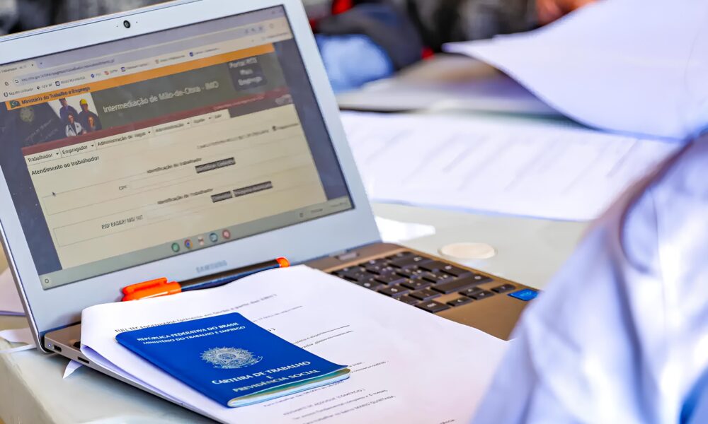 10 Mil Vagas de Emprego no RS Como o FGTAS Sine Est Transformando a Realidade Profissional dos Ga chos 10 Mil Vagas de Emprego no RS: Como o FGTAS/Sine Está Transformando a Realidade Profissional dos Gaúchos