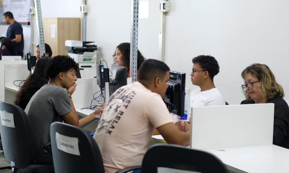 216 Vagas de Emprego em Manaus O Futuro do Trabalho no Amazonas Come a Aqui 216 Vagas de Emprego em Manaus: O Futuro do Trabalho no Amazonas Começa Aqui