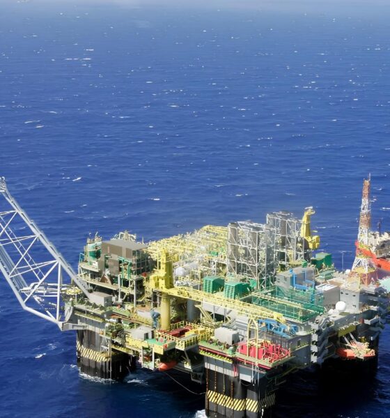 Bacia de Campos: O Renascimento de um Gigante Econômico no Norte Fluminense 2 Bacia de Campos O Renascimento de um Gigante Econ mico no Norte Fluminense Bacia de Campos: O Renascimento de um Gigante Econômico no Norte Fluminense