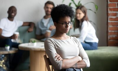 O Pre o da Discrimina o Como um Coment rio Racial Custou 35 000 e Exposto o Racismo no Local de Trabalho O Preço da Discriminação: Como um Comentário Racial Custou £35.000 e Exposto o Racismo no Local de Trabalho