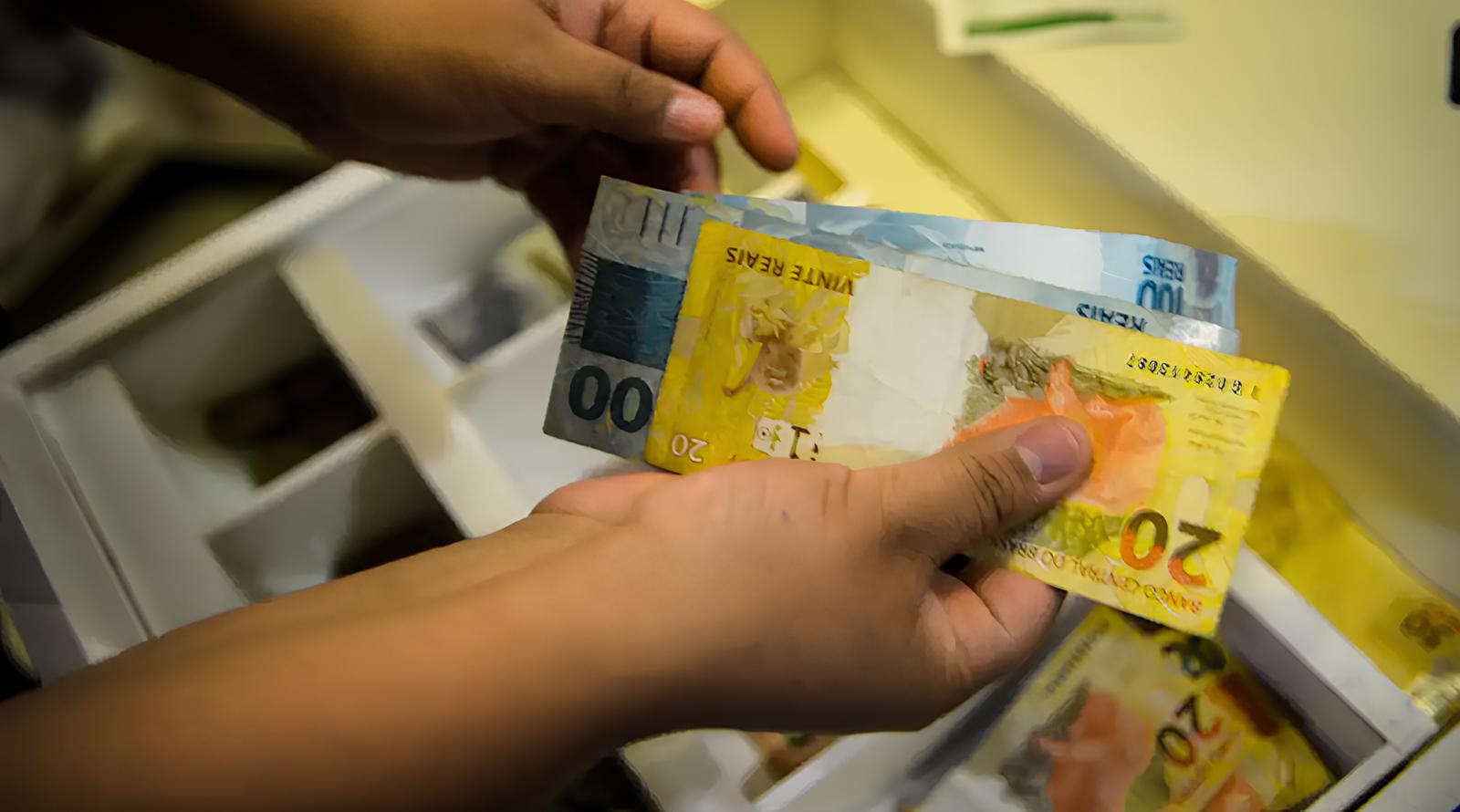 O Que Você Precisa Saber Antes de Trocar Suas Dívidas pelo Novo Crédito do Trabalhador 1 O Que Voc Precisa Saber Antes de Trocar Suas D vidas pelo Novo Cr dito do Trabalhador O Que Você Precisa Saber Antes de Trocar Suas Dívidas pelo Novo Crédito do Trabalhador