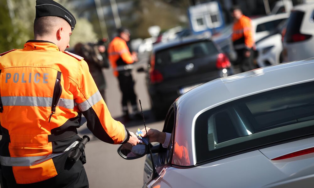 Os Bastidores do Controle de Velocidade O Que os Radares N o Contam e Como Proteger Sua Privacidade no Processo Os Bastidores do Controle de Velocidade: O Que os Radares Não Contam e Como Proteger Sua Privacidade no Processo