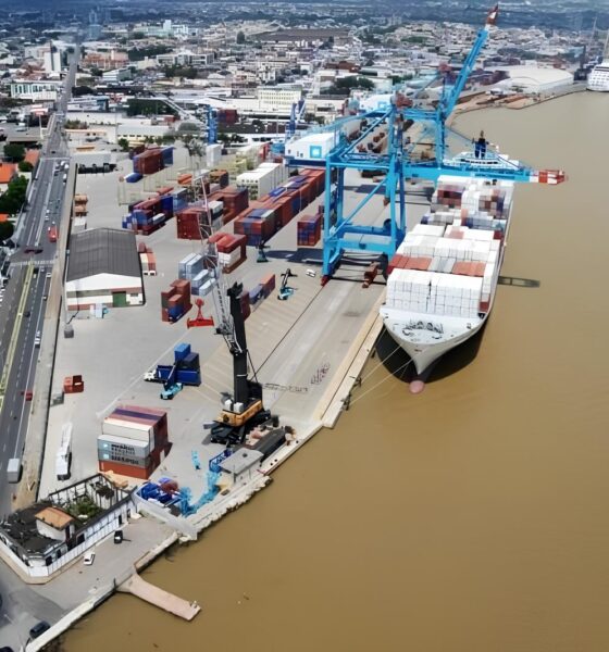 Porto de Itajaí: O Futuro do Turismo e da Economia em Santa Catarina 2 Porto de Itaja O Futuro do Turismo e da Economia em Santa Catarina Porto de Itajaí: O Futuro do Turismo e da Economia em Santa Catarina