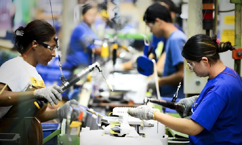 Segunda feira de Oportunidades 246 Vagas de Emprego Transformam a Realidade de Quatro Cidades Baianas Segunda-feira de Oportunidades: 246 Vagas de Emprego Transformam a Realidade de Quatro Cidades Baianas