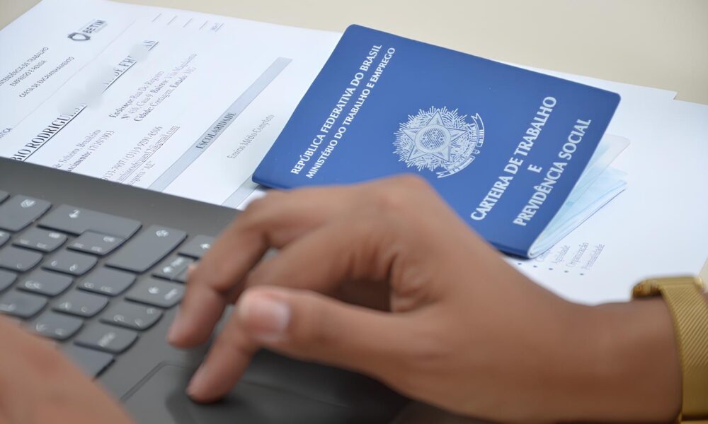 570 Vagas em Betim Uma Oportunidade Transformadora na Quinta Feira 15 570 Vagas em Betim: Uma Oportunidade Transformadora na Quinta-Feira (15)