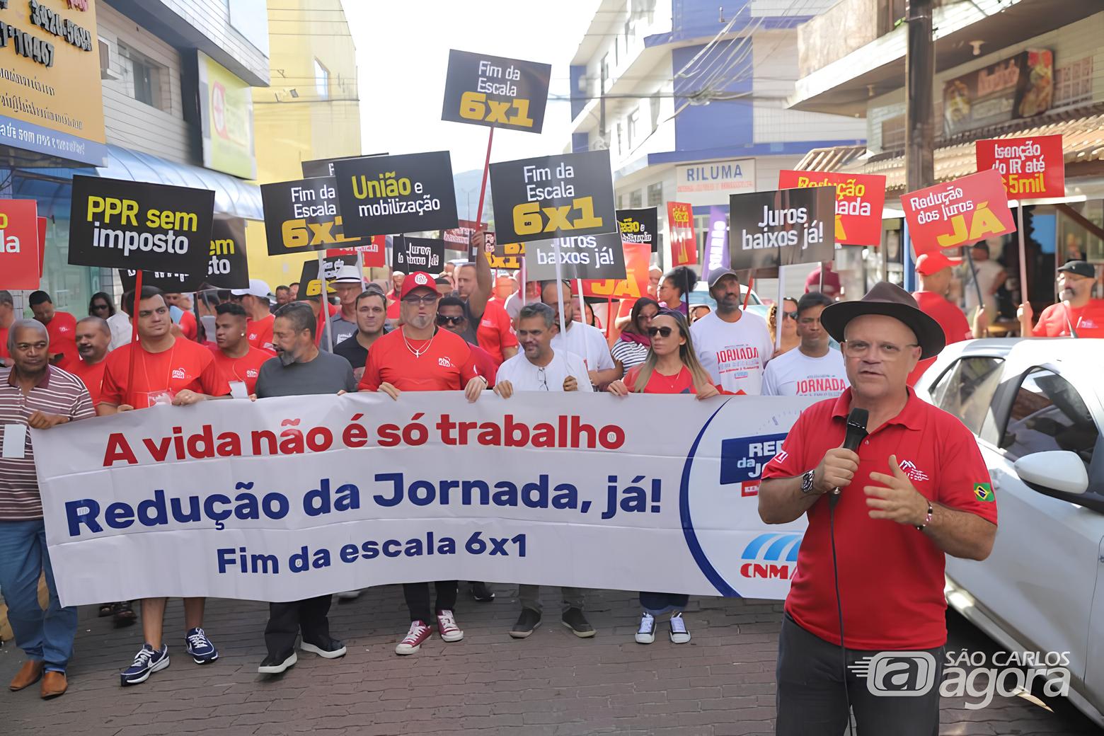 A Batalha por Horas e Direitos: Metalúrgicos de São Paulo Marcham Contra a Sobrecarga no Trabalho em Itanhaém 1 A Batalha por Horas e Direitos Metal rgicos de S o Paulo Marcham Contra a Sobrecarga no Trabalho em Itanha m A Batalha por Horas e Direitos: Metalúrgicos de São Paulo Marcham Contra a Sobrecarga no Trabalho em Itanhaém