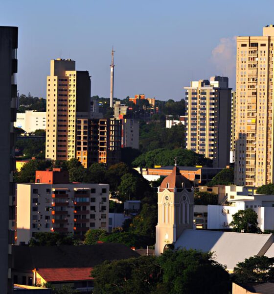 A Jornada de Transformação do Paraná: Como Pontes, Feiras e Empregos Estão Moldando o Futuro do Estado 2 A Jornada de Transforma o do Paran Como Pontes Feiras e Empregos Est o Moldando o Futuro do Estado A Jornada de Transformação do Paraná: Como Pontes, Feiras e Empregos Estão Moldando o Futuro do Estado