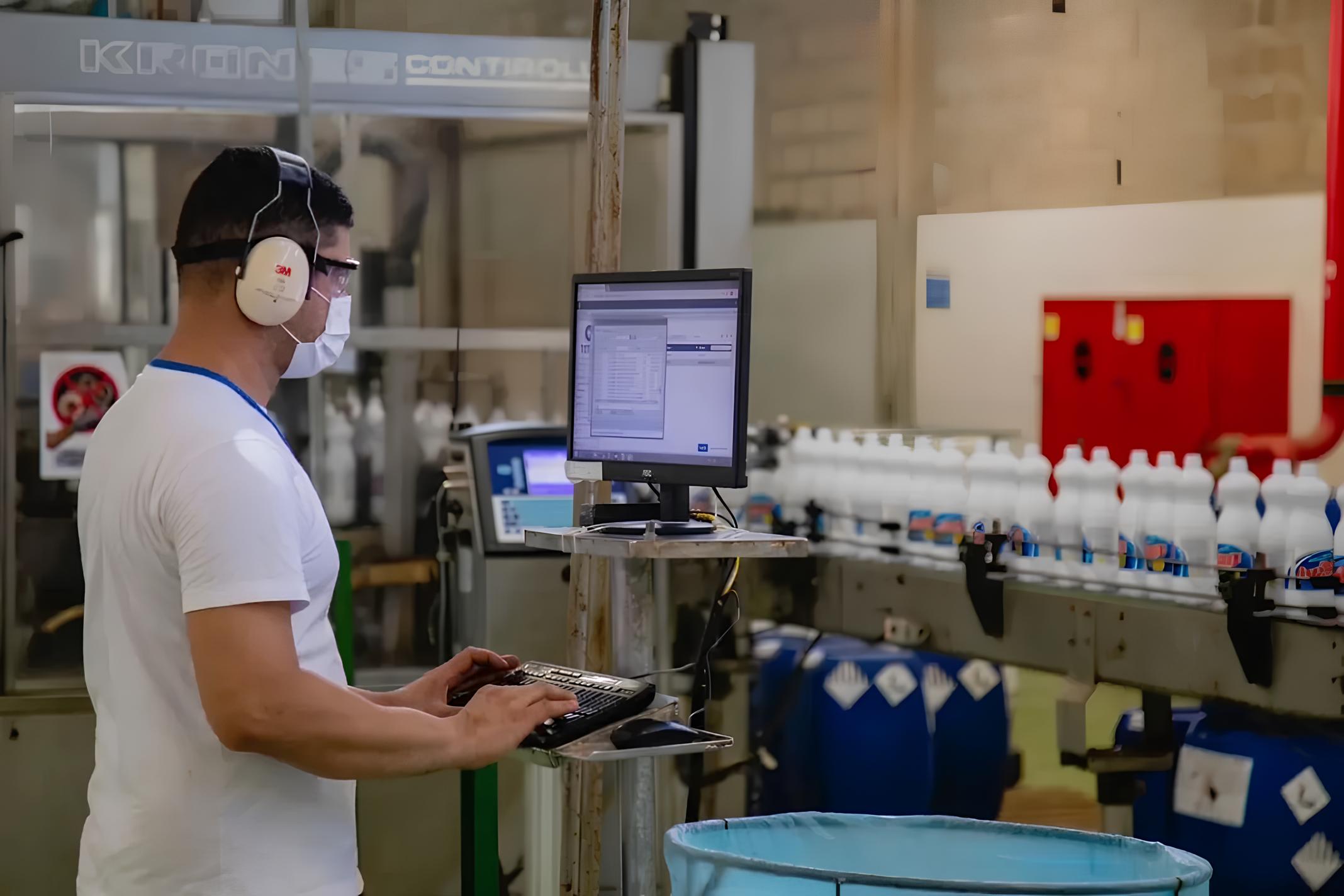 A Porta de Entrada para o Mercado de Trabalho: Como Conquistar uma Vaga de Operador de Produção Sem Experiência 1 A Porta de Entrada para o Mercado de Trabalho: Como Conquistar uma Vaga de Operador de Produção Sem Experiência