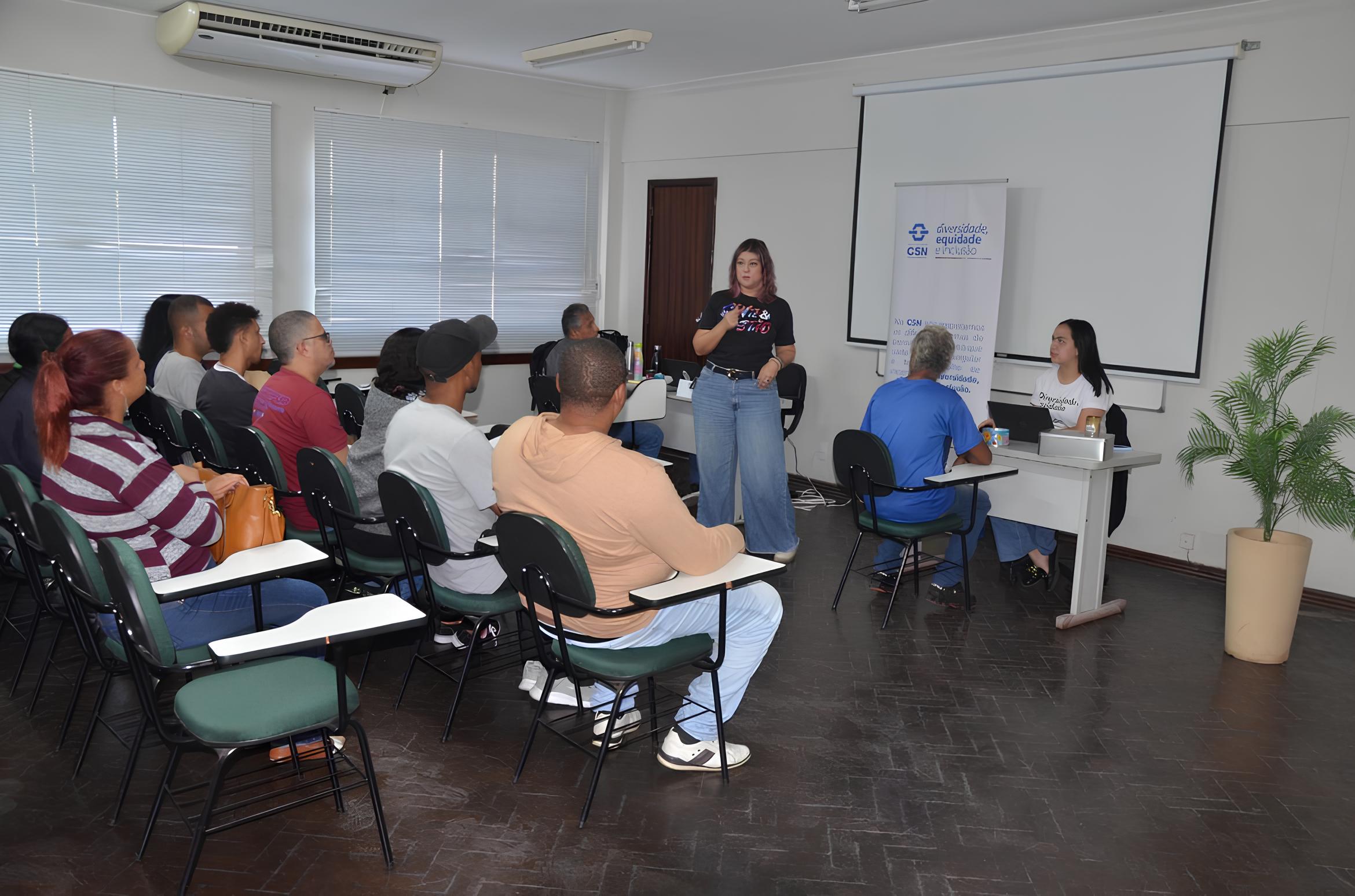 Como Um Mutirão de Empregos Transformou Vidas em Volta Redonda: A História de Mil Oportunidades 1 Como Um Mutir o de Empregos Transformou Vidas em Volta Redonda A Hist ria de Mil Oportunidades Como Um Mutirão de Empregos Transformou Vidas em Volta Redonda: A História de Mil Oportunidades