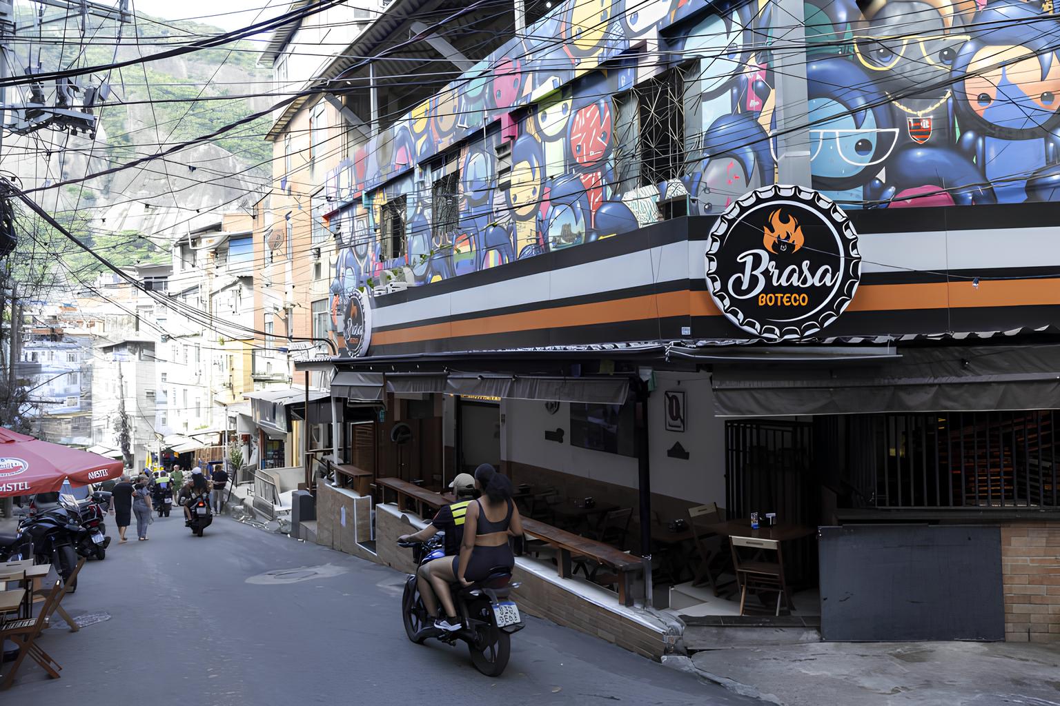 Ex-Diretor da Americanas Abre Bar na Rocinha: Como a Queda de um Gigante da Economia Revela Novos Caminhos no Brasil 1 Ex-Diretor da Americanas Abre Bar na Rocinha: Como a Queda de um Gigante da Economia Revela Novos Caminhos no Brasil