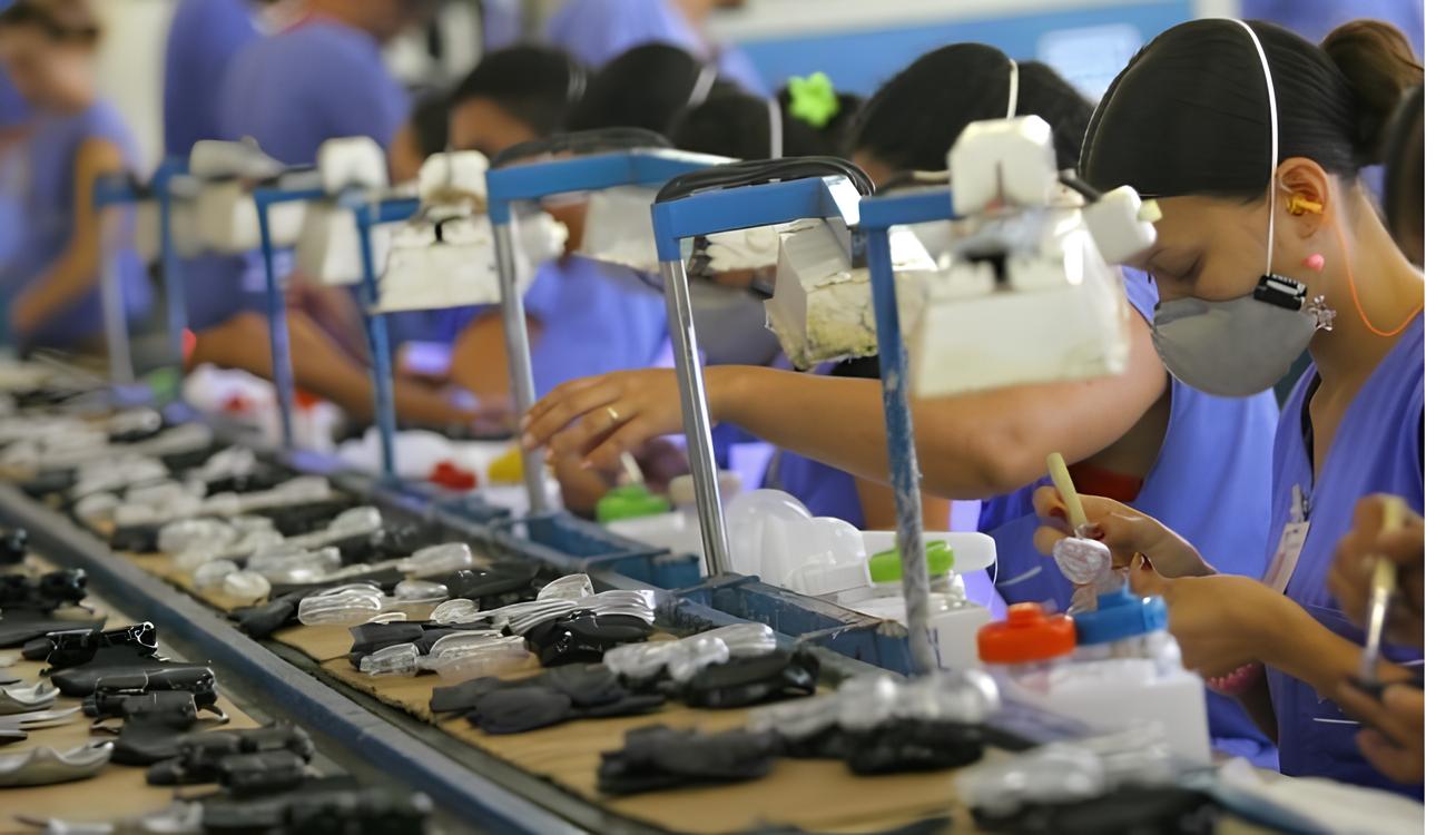 O Brasil em 2025: O Recorde do Desemprego e a Nova Cara do Mercado de Trabalho 1 O Brasil em 2025 O Recorde do Desemprego e a Nova Cara do Mercado de Trabalho O Brasil em 2025: O Recorde do Desemprego e a Nova Cara do Mercado de Trabalho