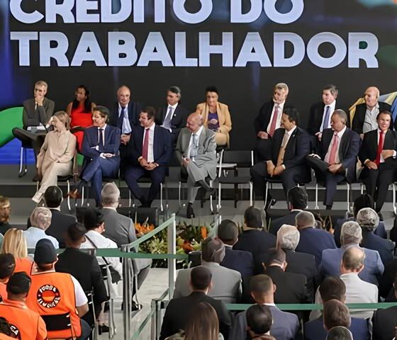 O Colapso do Rotativo: Como uma Queda de R$ 3 Bilhões no Cartão de Crédito Está Redefinindo o Mercado Financeiro Brasileiro 2 O Colapso do Rotativo Como uma Queda de R 3 Bilh es no Cart o de Cr dito Est Redefinindo o Mercado Financeiro Brasileiro O Colapso do Rotativo: Como uma Queda de R$ 3 Bilhões no Cartão de Crédito Está Redefinindo o Mercado Financeiro Brasileiro