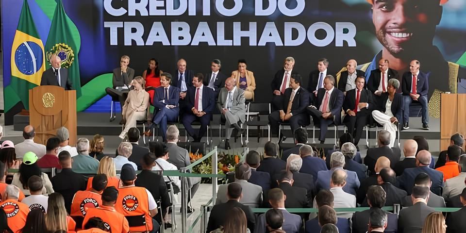 O Colapso do Rotativo Como uma Queda de R 3 Bilh es no Cart o de Cr dito Est Redefinindo o Mercado Financeiro Brasileiro O Colapso do Rotativo: Como uma Queda de R$ 3 Bilhões no Cartão de Crédito Está Redefinindo o Mercado Financeiro Brasileiro