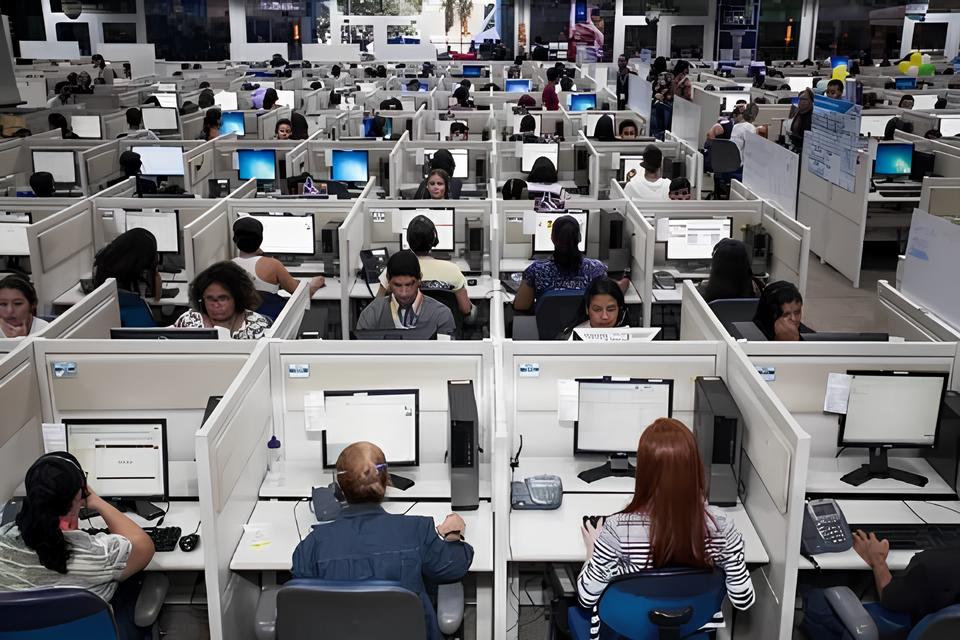 Os Bastidores da Onda de Empregos no Brasil: Como 1.500 Vagas em Call Center Estão Redefinindo o Mercado de Trabalho 1 Os Bastidores da Onda de Empregos no Brasil Como 1 500 Vagas em Call Center Est o Redefinindo o Mercado de Trabalho Os Bastidores da Onda de Empregos no Brasil: Como 1.500 Vagas em Call Center Estão Redefinindo o Mercado de Trabalho