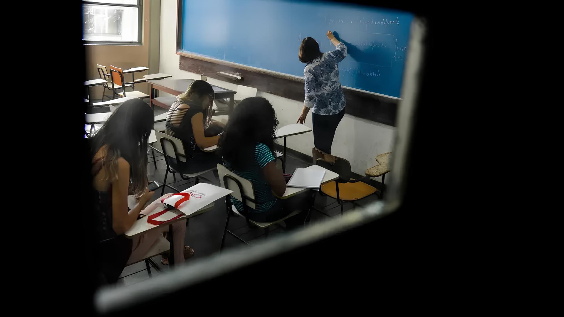 Os Cursos Superiores que Garantem o Futuro: Descubra Quais são os Campeões de Empregabilidade no Brasil 1 Os Cursos Superiores que Garantem o Futuro Descubra Quais s o os Campe es de Empregabilidade no Brasil Os Cursos Superiores que Garantem o Futuro: Descubra Quais são os Campeões de Empregabilidade no Brasil