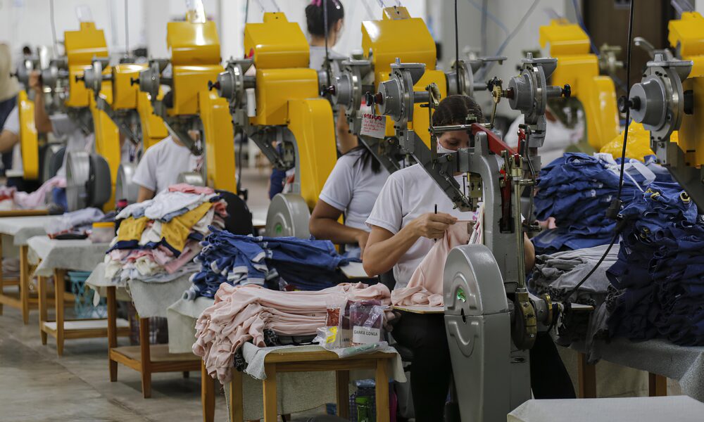 Paran em Alta Como o Estado Conquistou o 5 Lugar no Ranking de Gera o de Empregos em 2025 Paraná em Alta: Como o Estado Conquistou o 5º Lugar no Ranking de Geração de Empregos em 2025