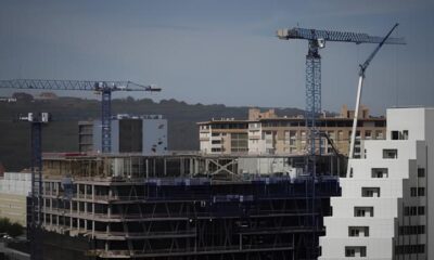 Por Que Milhares de Casas Prometidas Ainda Est o Vazias O Esc ndalo Silencioso do 1 Direito Por Que Milhares de Casas Prometidas Ainda Estão Vazias? O Escândalo Silencioso do 1.º Direito