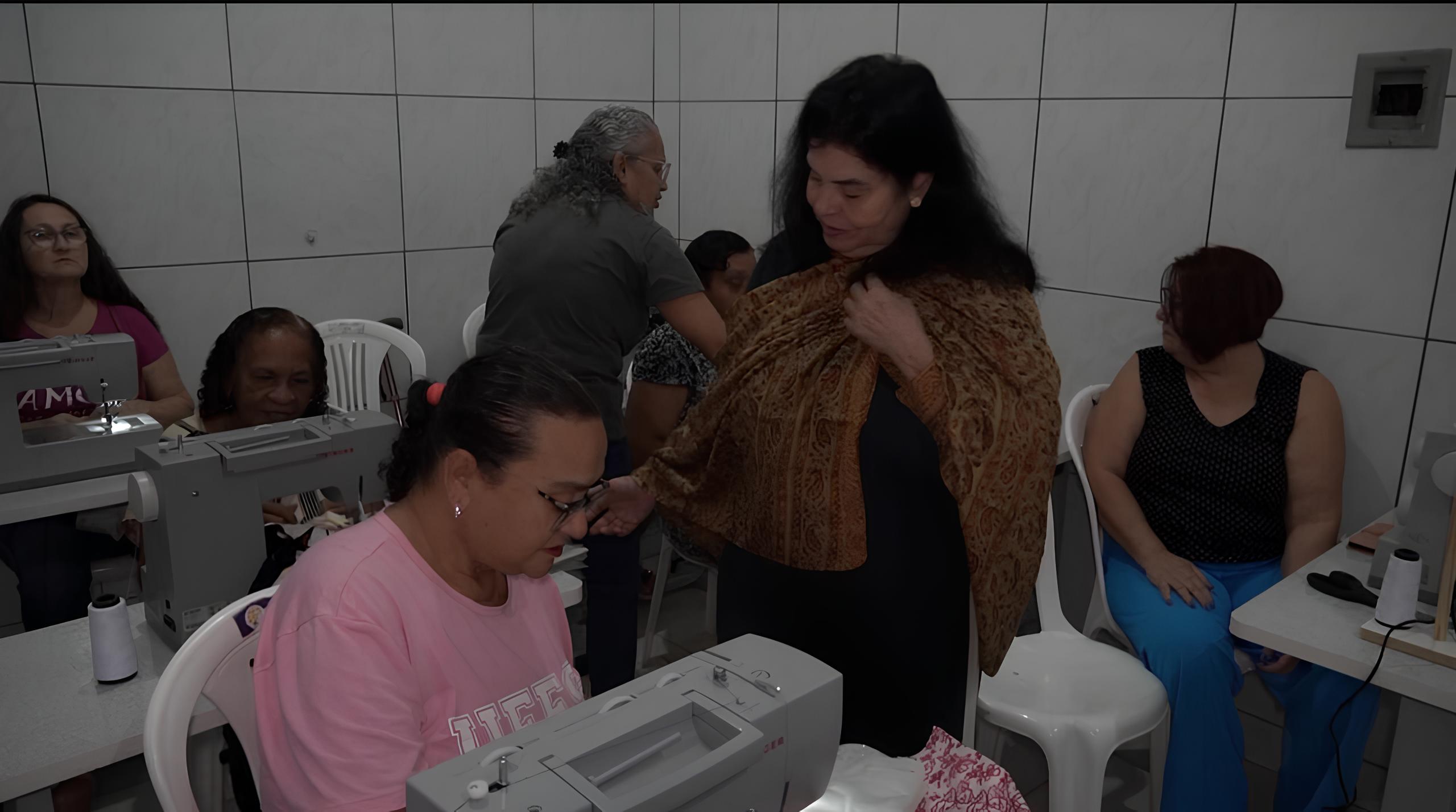 Quando a Vida Dá Um Nó: Como Uma Costureira Transformou Desespero em Oportunidade 1 Quando a Vida D Um N Como Uma Costureira Transformou Desespero em Oportunidade Quando a Vida Dá Um Nó: Como Uma Costureira Transformou Desespero em Oportunidade
