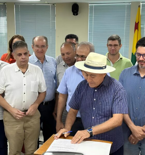 Rio Branco em Foco: A CDL Ganha Status de Utilidade Pública e Surge como Pilar do Crescimento Econômico 2 Rio Branco em Foco A CDL Ganha Status de Utilidade P blica e Surge como Pilar do Crescimento Econ mico Rio Branco em Foco: A CDL Ganha Status de Utilidade Pública e Surge como Pilar do Crescimento Econômico