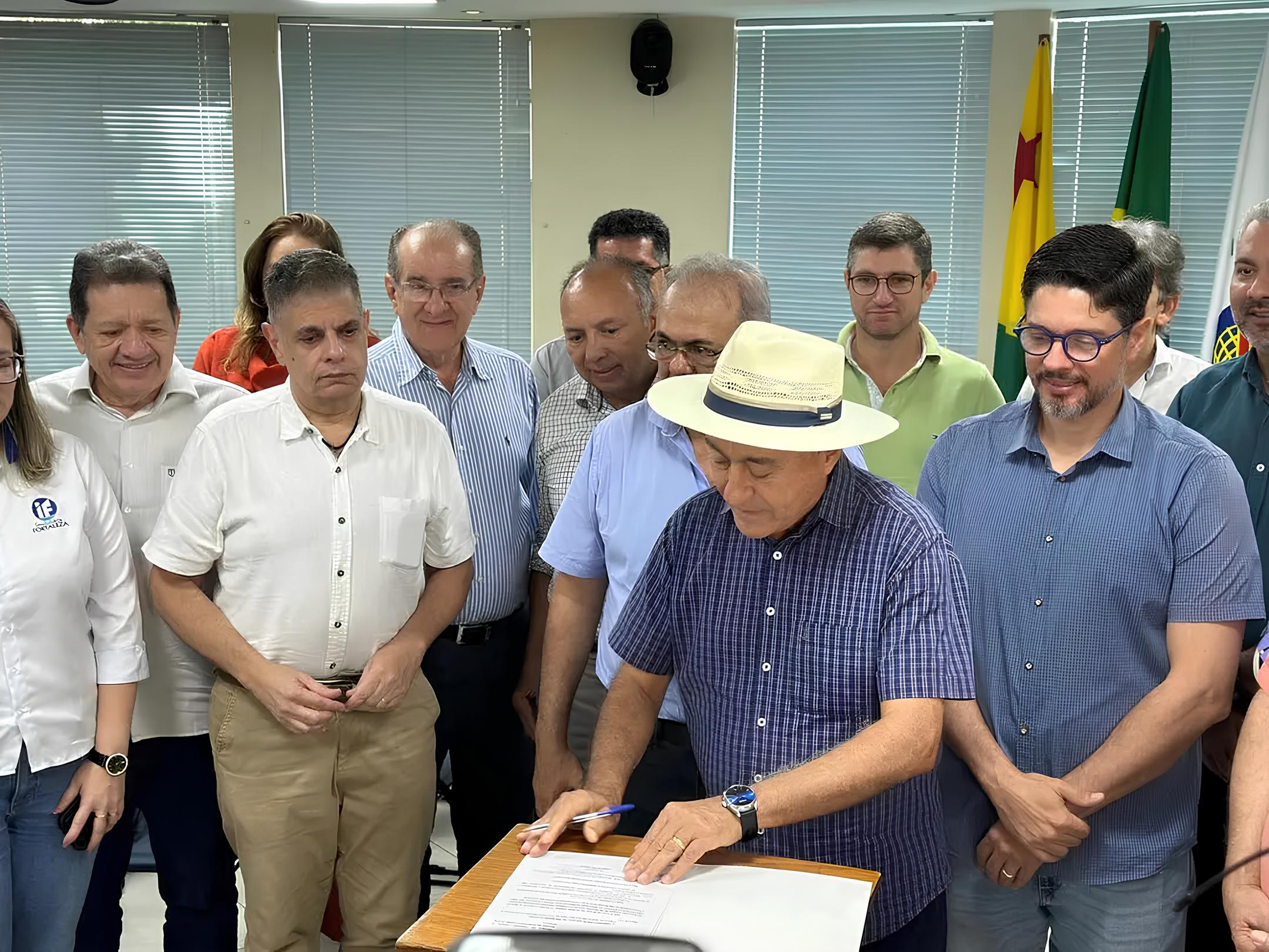 Rio Branco em Foco: A CDL Ganha Status de Utilidade Pública e Surge como Pilar do Crescimento Econômico 1 Rio Branco em Foco A CDL Ganha Status de Utilidade P blica e Surge como Pilar do Crescimento Econ mico Rio Branco em Foco: A CDL Ganha Status de Utilidade Pública e Surge como Pilar do Crescimento Econômico