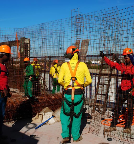 A História Por Trás de 70 Vagas de Emprego em Goiânia: Como a MRV Está Transformando Vidas e Construindo Sonhos 2 A Hist ria Por Tr s de 70 Vagas de Emprego em Goi nia Como a MRV Est Transformando Vidas e Construindo Sonhos A História Por Trás de 70 Vagas de Emprego em Goiânia: Como a MRV Está Transformando Vidas e Construindo Sonhos