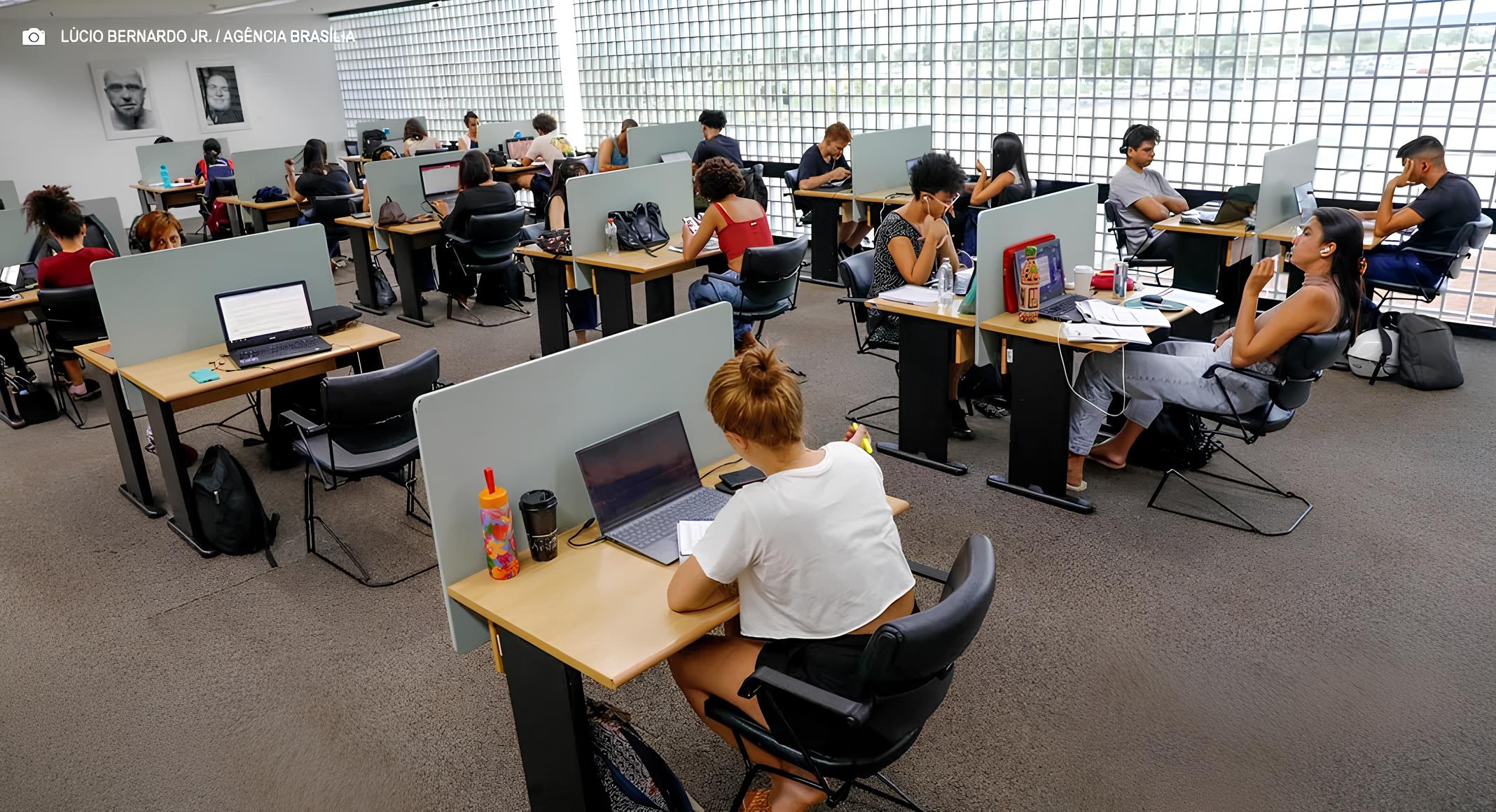 A Oportunidade de Ouro: Como a Biblioteca Nacional de Brasília Está Transformando Vidas com Cursos Gratuitos de Inglês 1 A Oportunidade de Ouro Como a Biblioteca Nacional de Bras lia Est Transformando Vidas com Cursos Gratuitos de Ingl s A Oportunidade de Ouro: Como a Biblioteca Nacional de Brasília Está Transformando Vidas com Cursos Gratuitos de Inglês