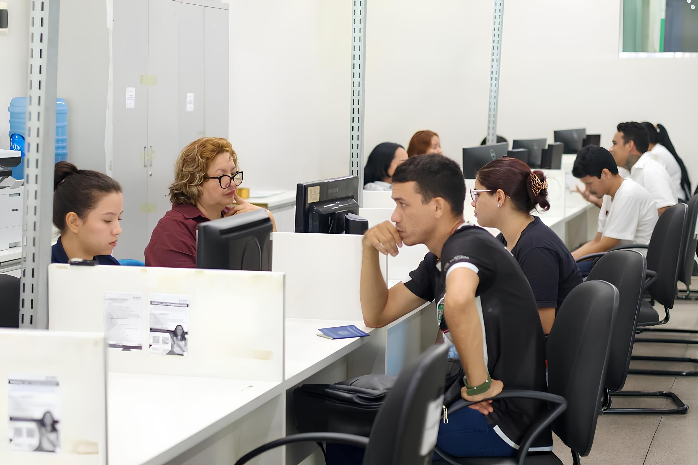 Amazonas em Movimento: 292 Vagas de Emprego Oferecem Portas Abertas para o Futuro 1 Amazonas em Movimento 292 Vagas de Emprego Oferecem Portas Abertas para o Futuro Amazonas em Movimento: 292 Vagas de Emprego Oferecem Portas Abertas para o Futuro