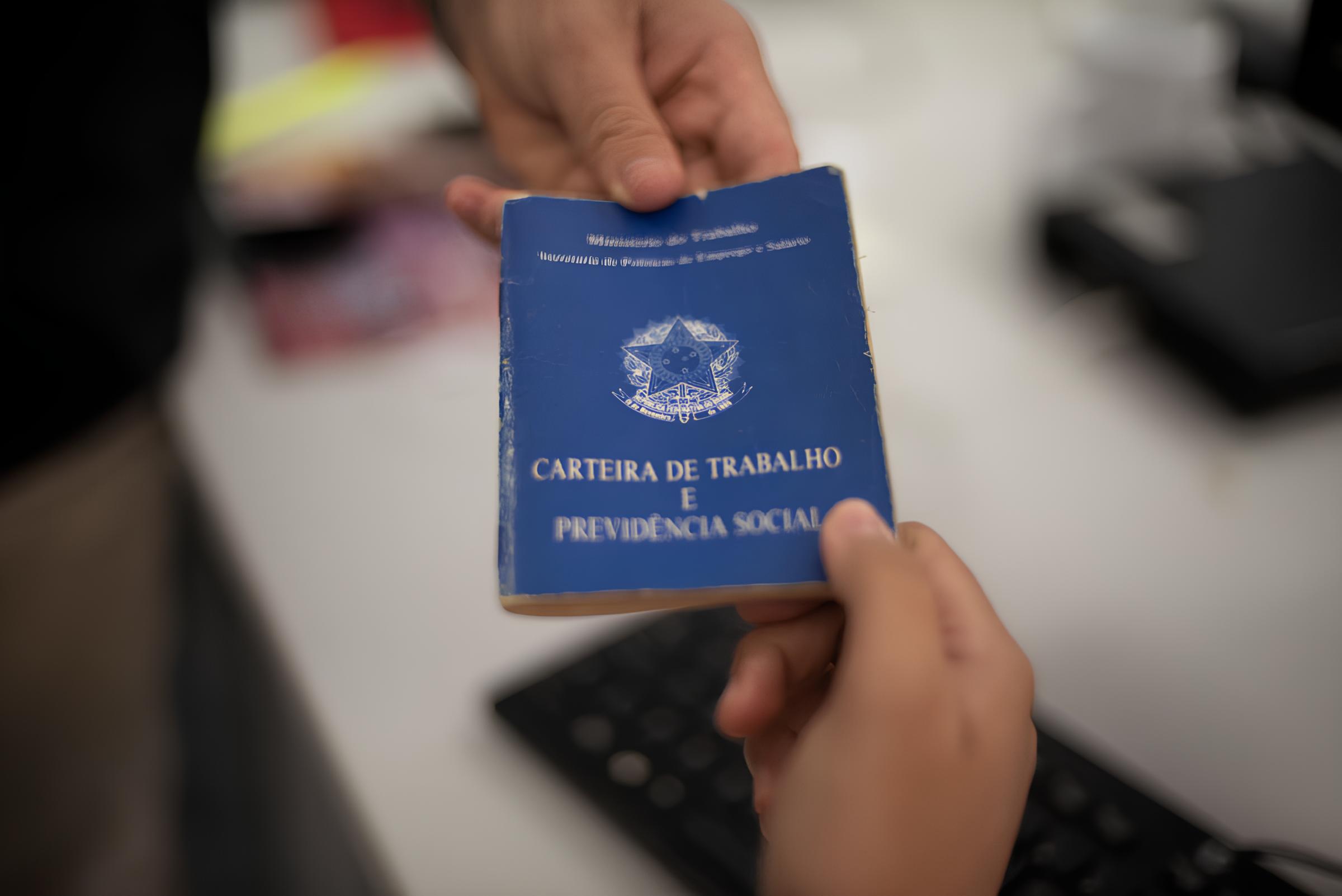 Cear Bate Recorde 5 769 Novos Postos de Trabalho em Maio Um Raio de Esperan a para a Economia Brasileira Ceará Bate Recorde: 5.769 Novos Postos de Trabalho em Maio – Um Raio de Esperança para a Economia Brasileira