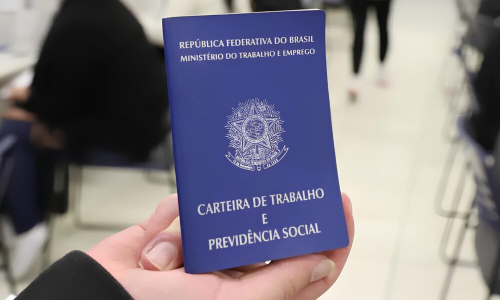 Colombo Promove Mutir o de Emprego no Bairro Mau Centenas de Vagas Imediatas e Futuras Oportunidades Transformam Vidas Locais Colombo Promove Mutirão de Emprego no Bairro Mauá: Centenas de Vagas Imediatas e Futuras Oportunidades Transformam Vidas Locais